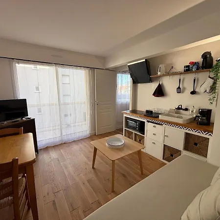 Les Ondines Apartment